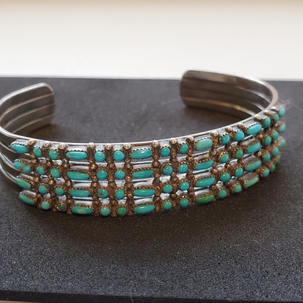 Vintage Zuni Native American Needlepoint Turquoise and Silver Cuff Bracelet